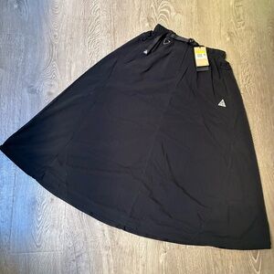 Nike ACG Smith Summit Women’s Skirt – Black – Size S NWT